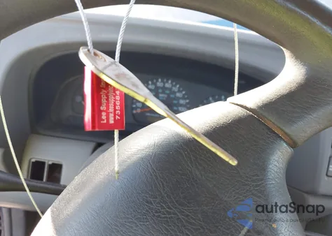 1998 Nissan Frontier Se/Xe from USA, damaged, VIN 1N6DD26Y7WC320080